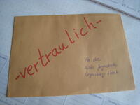 A5 Briefumschlag mit der Aufschrift "vertraulich"